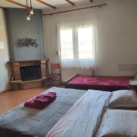 Alexandros Guesthouse Órma Esterno foto