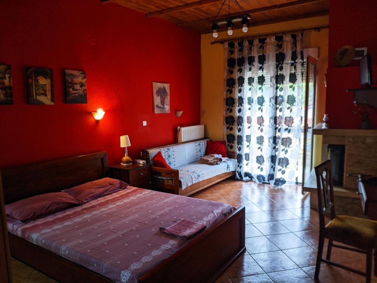 Alexandros Guesthouse Órma Esterno foto
