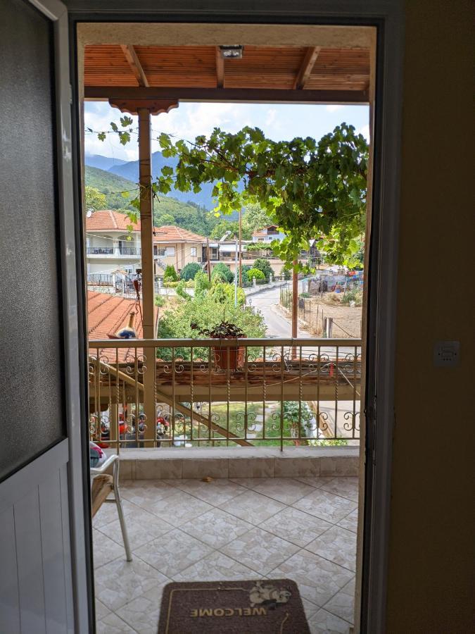 Alexandros Guesthouse Órma Esterno foto