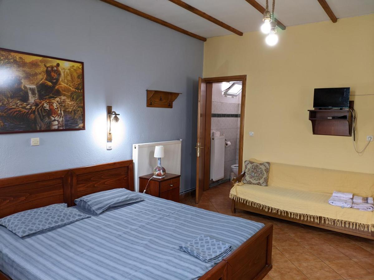 Alexandros Guesthouse Órma Esterno foto