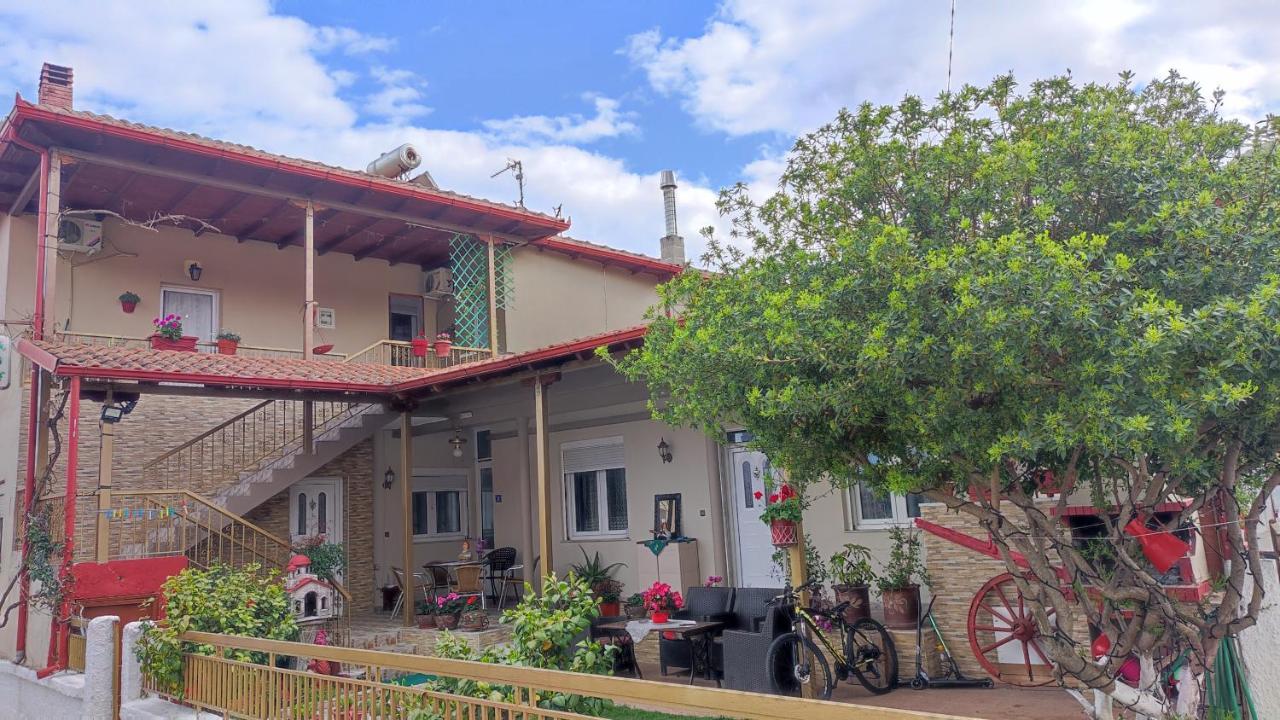 Alexandros Guesthouse Órma Esterno foto
